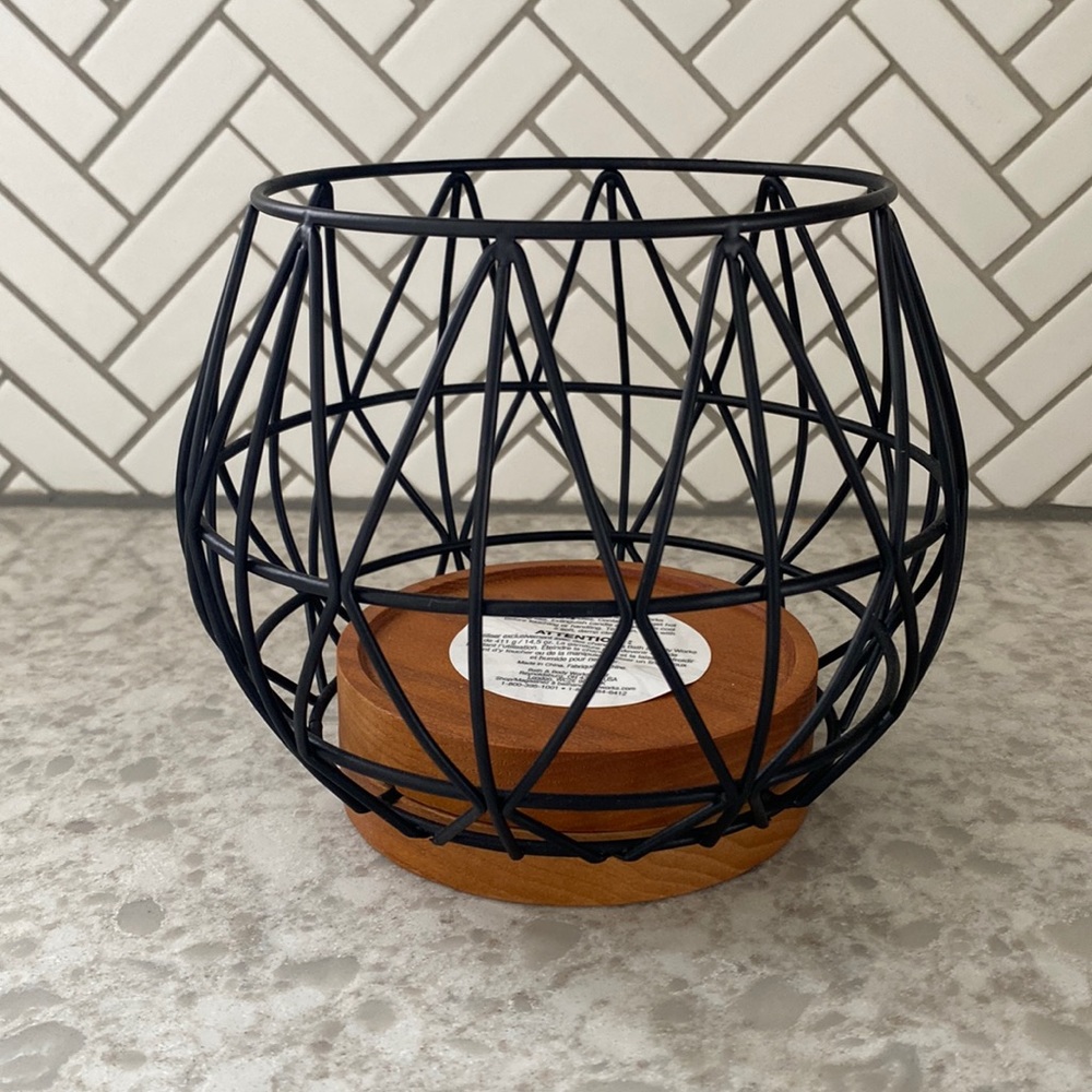 GEO INDUSTRIAL Bath and Body works 3 wick candle holder